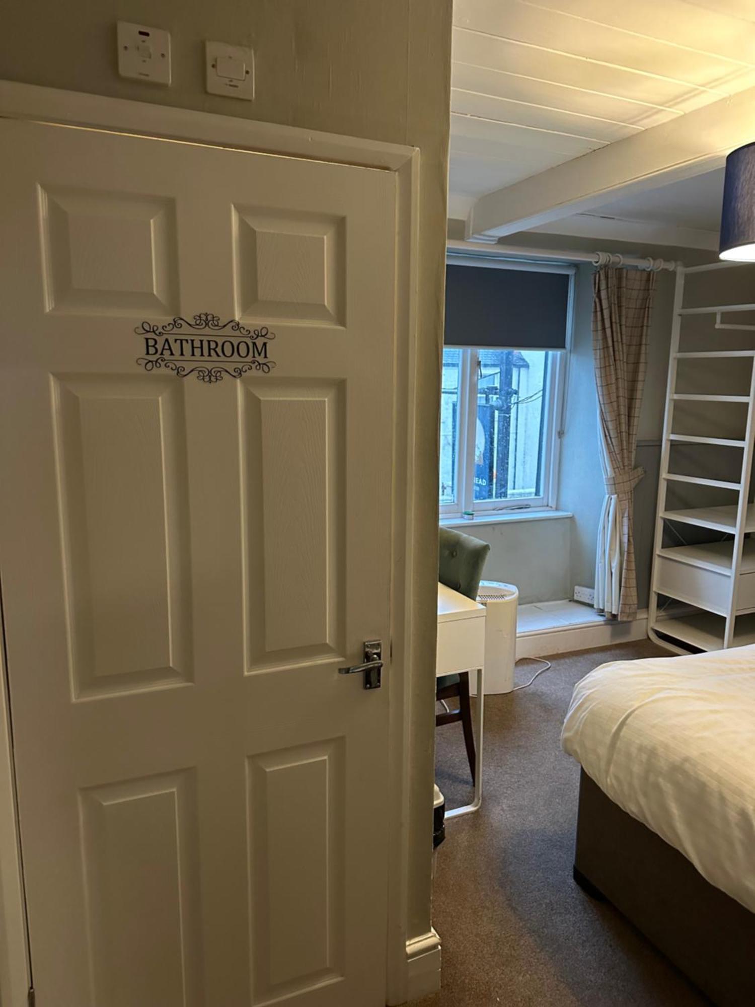 Hotel The Kings Head Chacewater Esterno foto