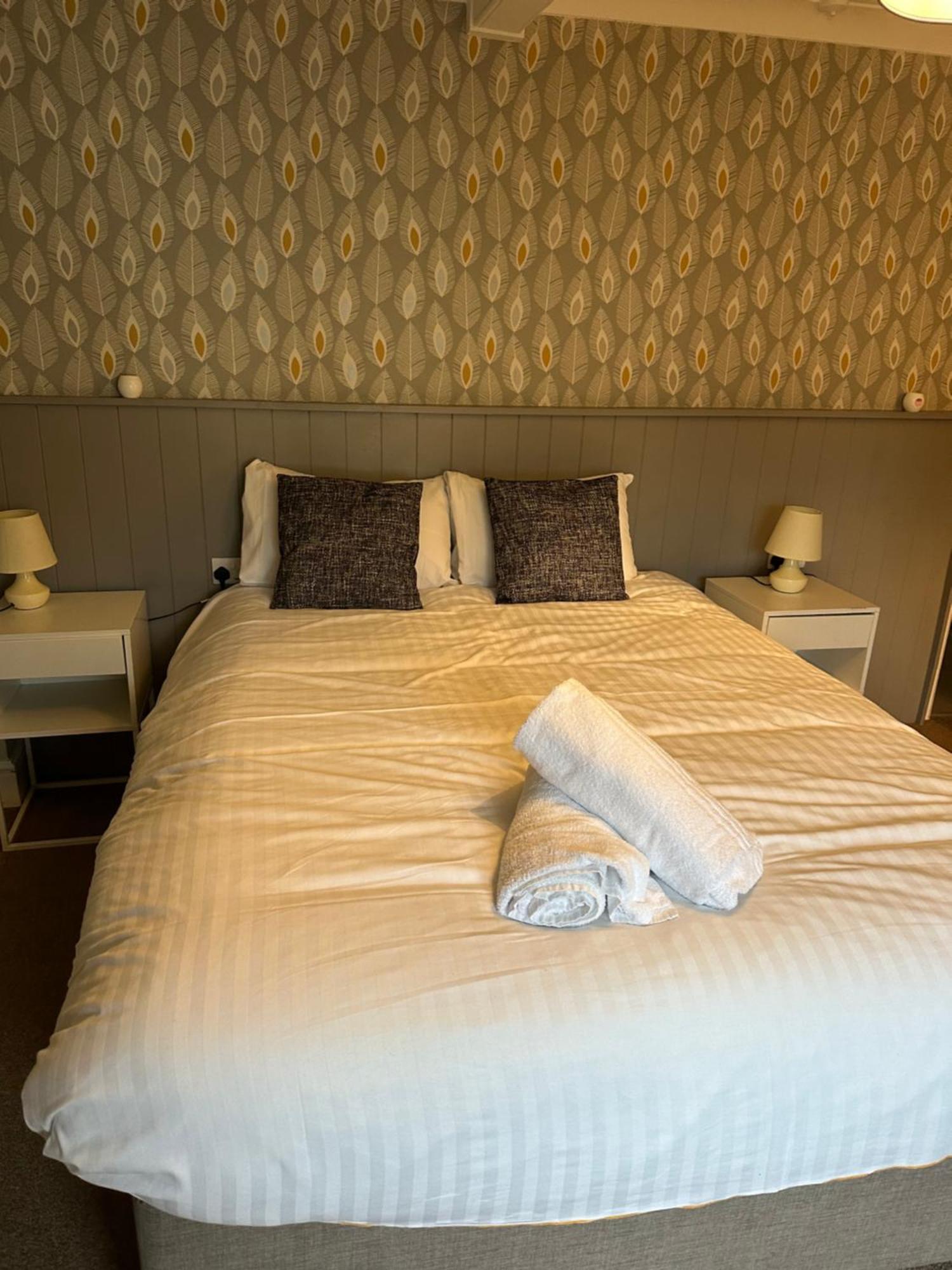 Hotel The Kings Head Chacewater Esterno foto