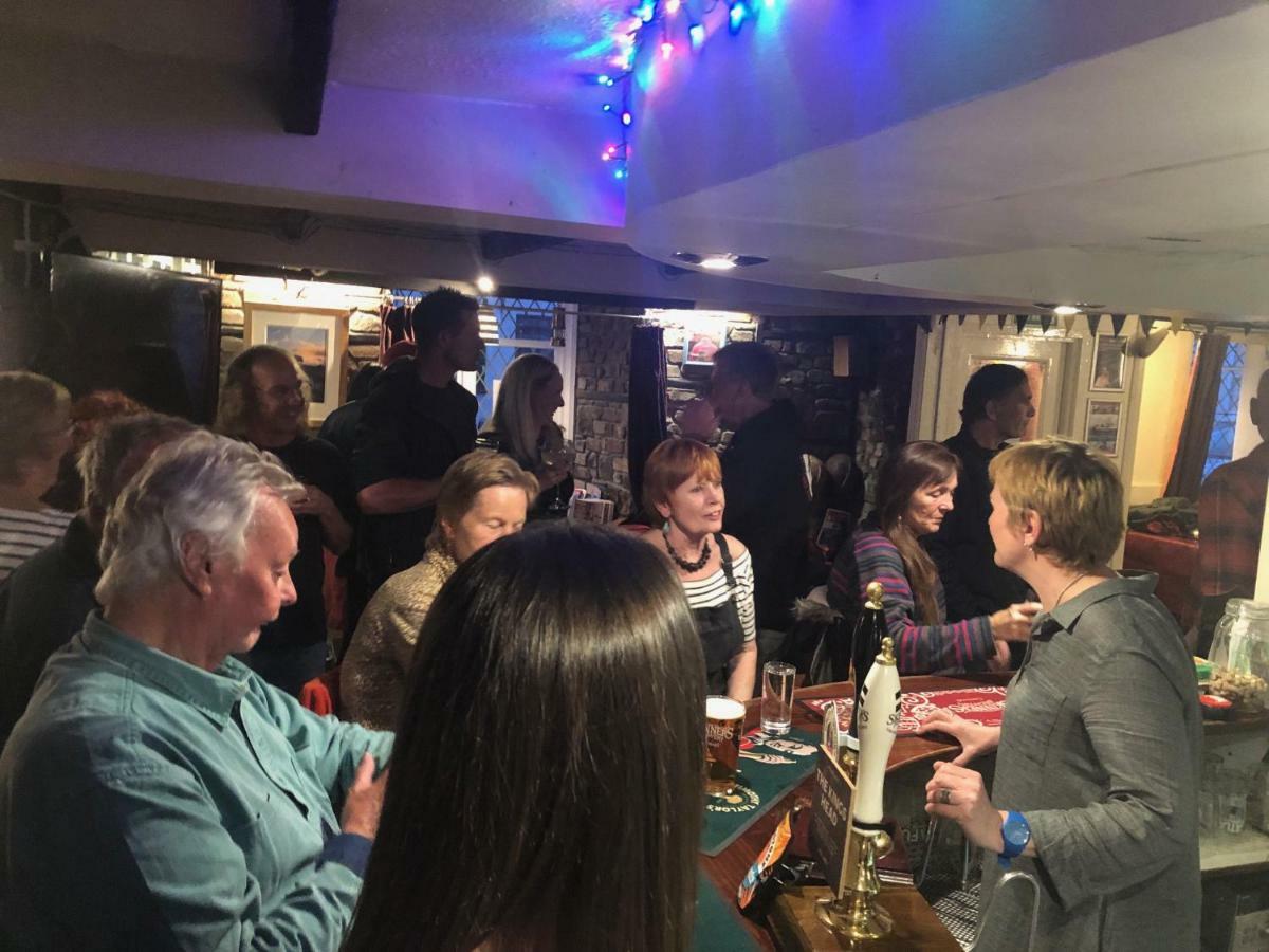 Hotel The Kings Head Chacewater Esterno foto