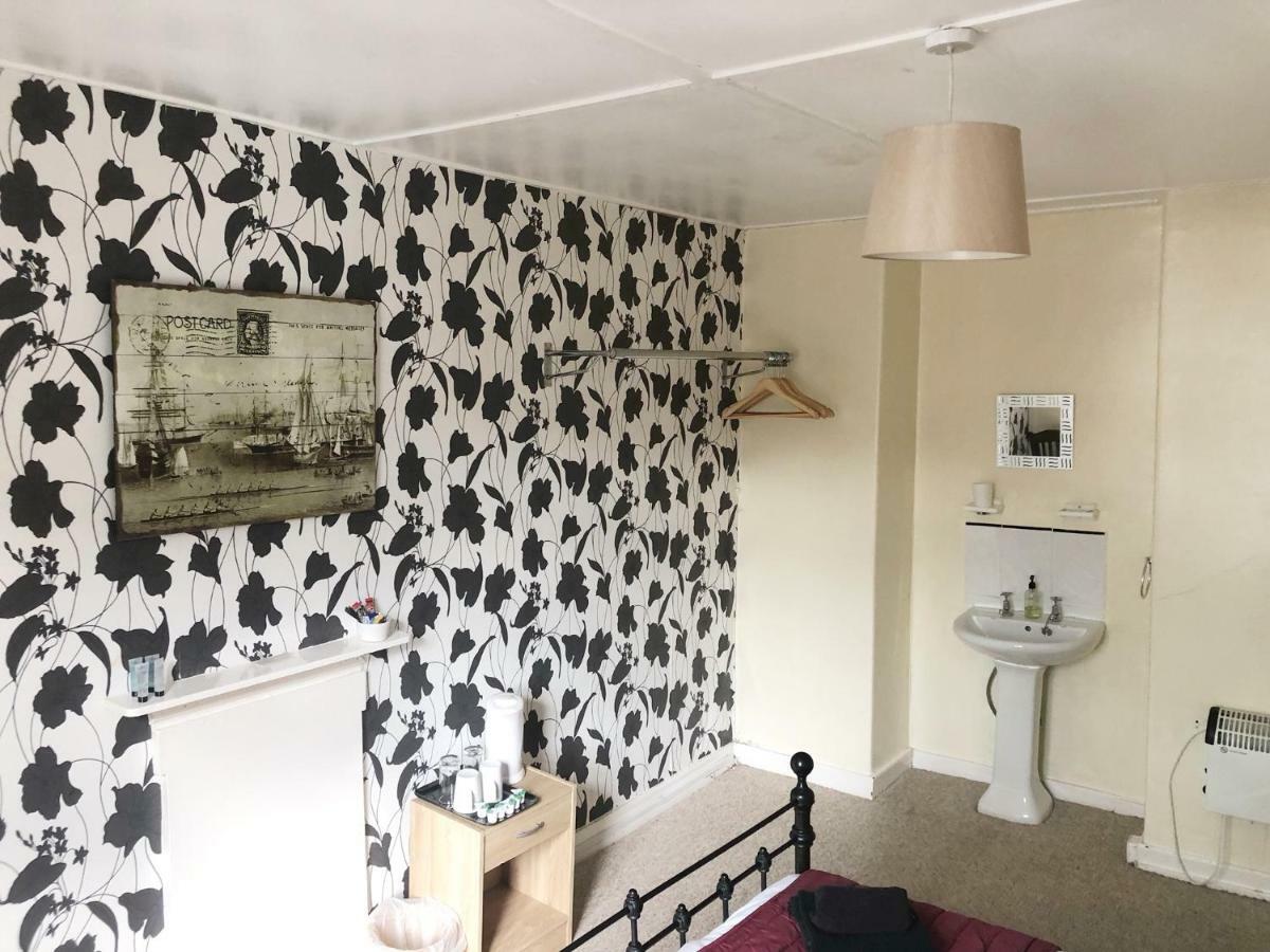 Hotel The Kings Head Chacewater Esterno foto